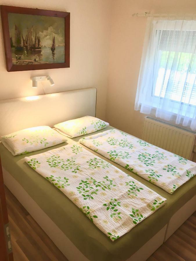 Aranypart Apartman Lejlighed Siófok Eksteriør billede